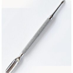 Pousse cuticule métal